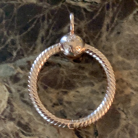 Authentic Pandora Moments Small Rose Gold Plated O Pendant - Picture 2 of 3